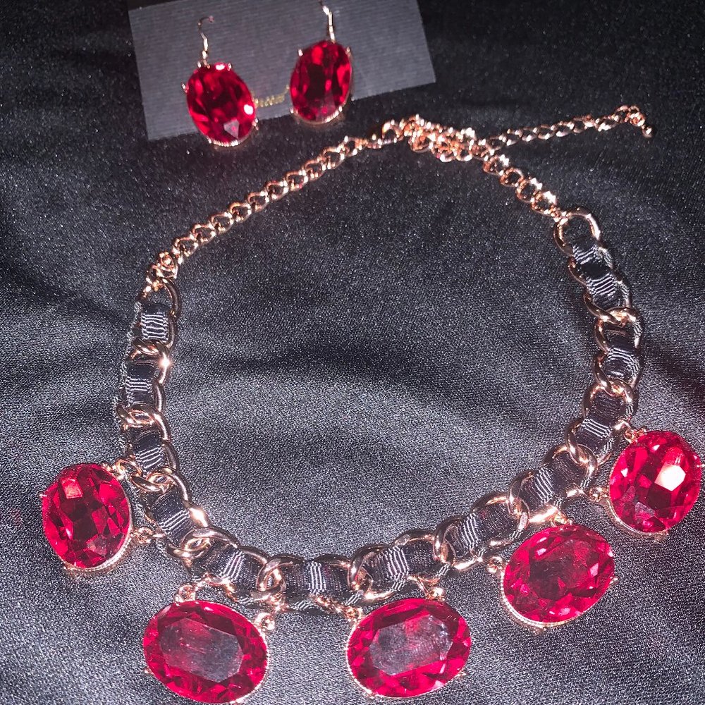 Stunning Park Lane Jewelry Cabernet Necklace and Earrings Set